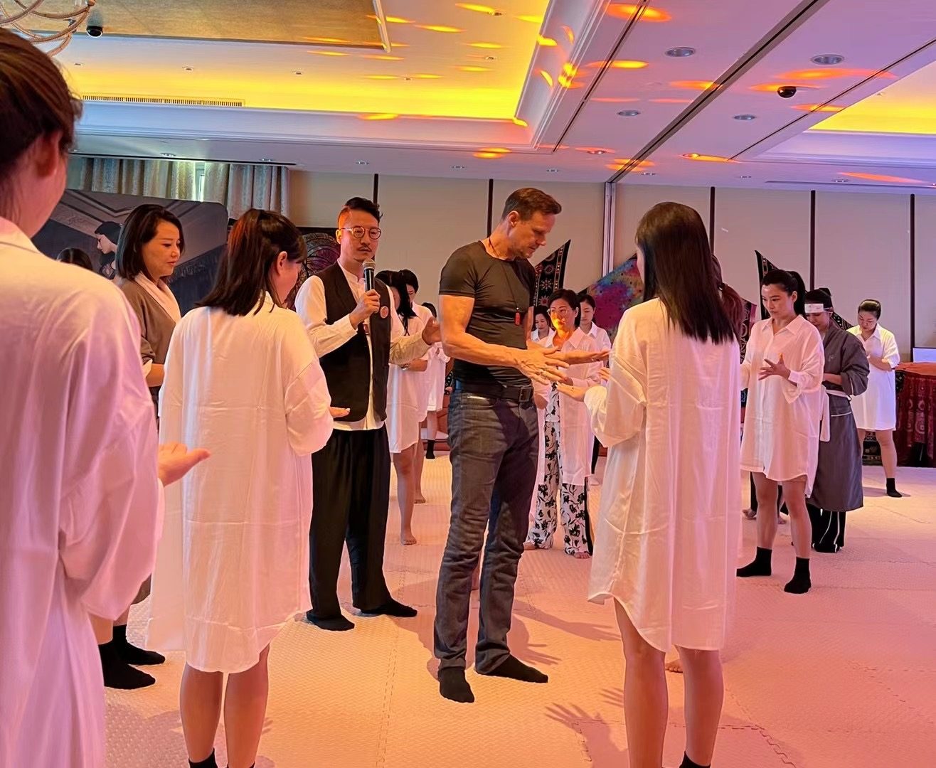 Kevin Polak leading a certified workshop